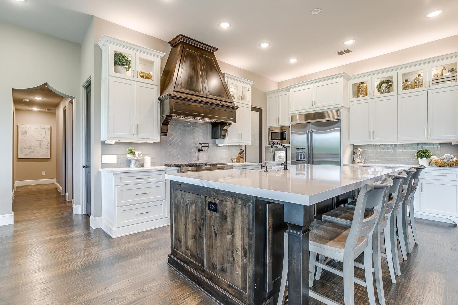 Luxury kitchen custom home Burleson Texas